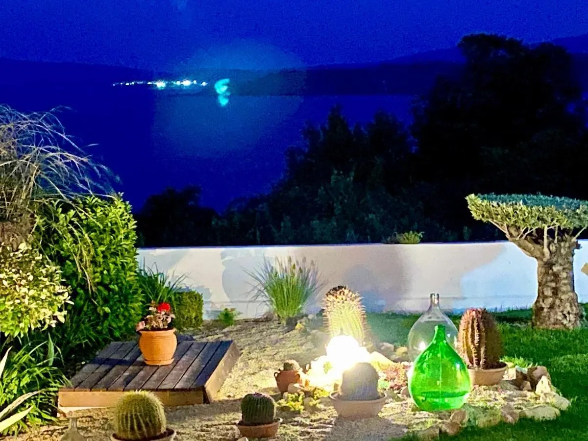 Casa De Oro Alma Aparthotel Sozopol 3*,
